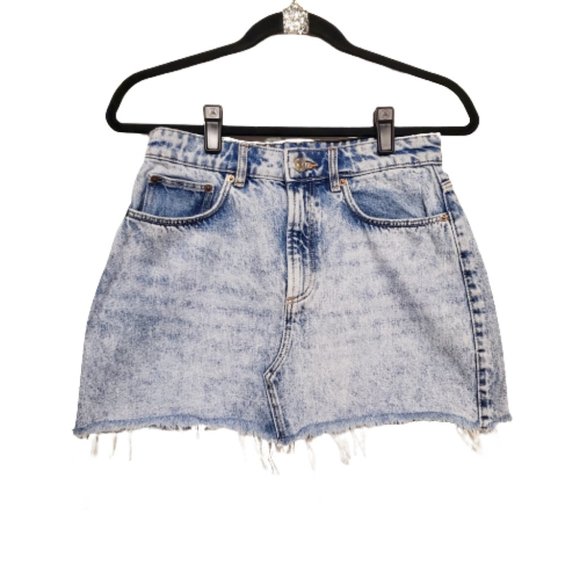 Zara Distressed Blue Denim Mini Skirt.Size Med /28 - Picture 2 of 5